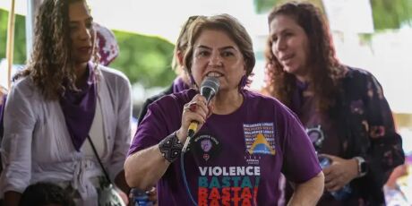 Ministras defendem penas maiores para crimes de feminic&iacute;dio