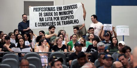 Aumento no sal&aacute;rio de profissionais de sa&uacute;de &eacute; aprovado por unanimidade