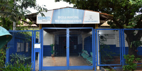 Governo estuda retomar escolas "emprestadas" &agrave;s prefeituras 