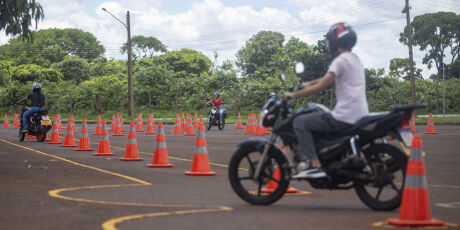 Exames exigidos para tirar ou renovar CNH ficam mais baratos em MS; Veja valores