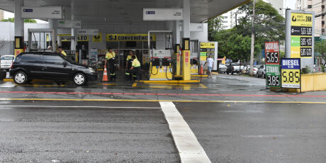Pre&ccedil;o da gasolina varia at&eacute; R$ 0,83 entre cidades de Mato Grosso do Sul