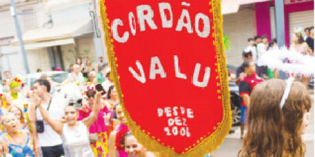 Blocos de rua mant&ecirc;m a contagem regressiva para o Carnaval neste fim de semana