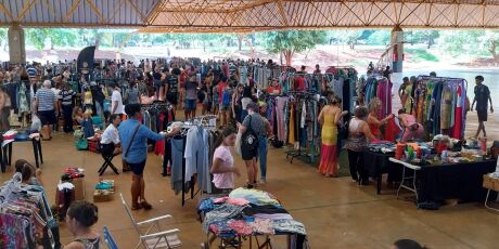 Evento re&uacute;ne 60 brech&oacute;s com 30 mil itens a partir de R$ 2,00