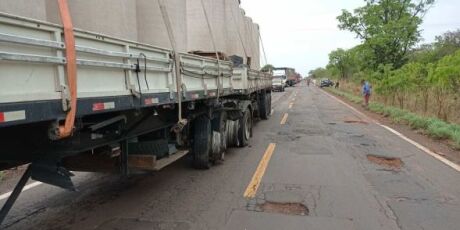 Buraqueira causa acidente com 4 ve&iacute;culos e seguradora aciona a Agesul