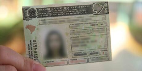 Renova&ccedil;&atilde;o autom&aacute;tica da CNH come&ccedil;a nesta sexta-feira