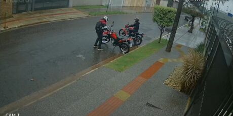 V&iacute;deos mostram furtos de motos do bando dos 'G&ecirc;meos do Sayonara'