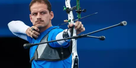 Marcus D'Almeida conquista o bronze na etapa de N&icirc;mes da Copa do Mundo indoor de tiro com arco