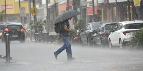 Semana come&ccedil;a com alerta de tempestades em Mato Grosso do Sul
