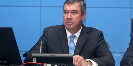 Em ano eleitoral, Riedel comemora parceria com presidente Lula