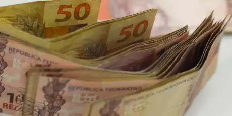 Abono salarial come&ccedil;a a ser pago nesta segunda (16)