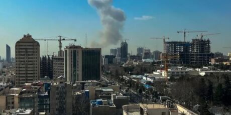 EUA e Israel lan&ccedil;am ataque conjunto contra o Ir&atilde;