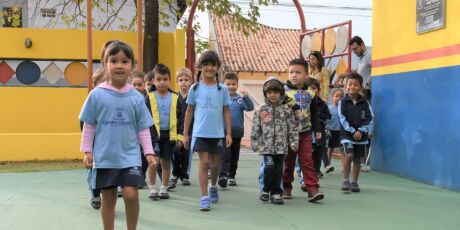 Aulas retornam para 100 mil alunos do Munic&iacute;pio, mas matr&iacute;culas seguem abertas