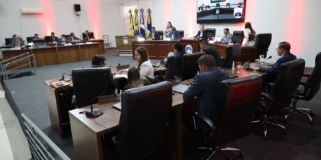 MP quer saber se vereadores fiscalizaram reforma milion&aacute;ria da C&acirc;mara em MS