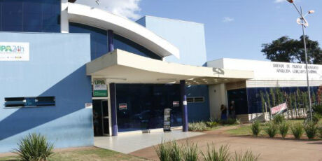 Homem &eacute; socorrido desorientado ap&oacute;s ser atacado por pitbulls em Campo Grande