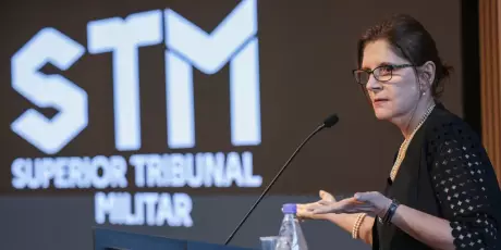 Bolsonaro fez descaso com preceitos &eacute;ticos dos militares, diz MPM