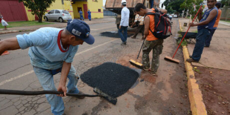 Prefeitura promete R$ 45 milh&otilde;es para obras de recapeamento