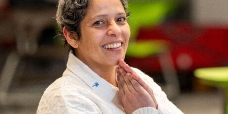 Tecnologia na sa&uacute;de s&oacute; reduz desigualdades quando chega aos mais vulner&aacute;veis, alerta especialista