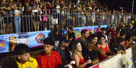 Homem passa mal e morre durante desfiles das escolas de samba