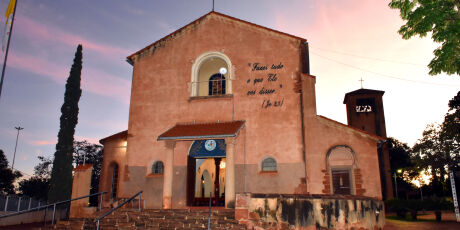 Prefeita veta totalmente lei que proibia barulho em volta de templos religiosos