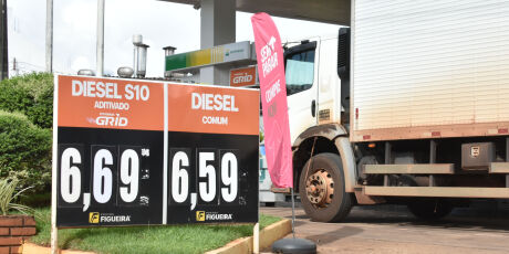 Com menor oferta, Diesel fica mais caro, mas desabastecimento &eacute; descartado