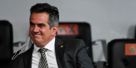 PF diz que Hugo Motta e Ciro Nogueira voaram em avi&atilde;o de empres&aacute;rio suspeito de contrabando