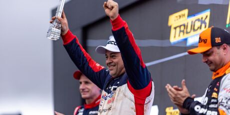 Pai e filho conquistam p&oacute;dio na abertura da Copa Truck em Campo Grande