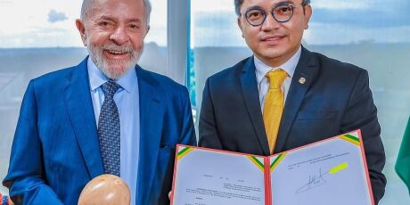 Simone sai, mas MS ter&aacute; outro ministro