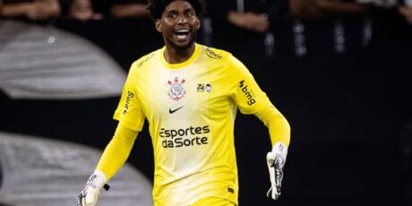 Corinthians briga por G-5 do Brasileiro com o Cruzeiro antes de decis&atilde;o na Libertadores