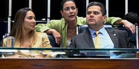 Projeto que iguala misoginia ao racismo &eacute; aprovado no Senado