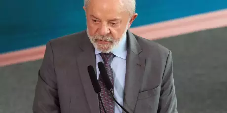 Lula critica uso da for&ccedil;a por na&ccedil;&otilde;es ricas para invadir outros pa&iacute;ses