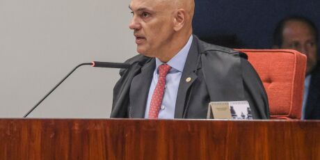 Moraes volta a negar conversas com Vorcaro no dia em que banqueiro foi preso