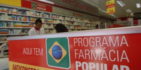 Farm&aacute;cia Popular: minist&eacute;rio barra m&eacute;dicos ap&oacute;s identificar mais de 3,5 mil receitas em 6 meses