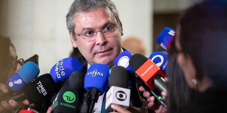 Petista aciona PGR contra Campos Neto por omiss&atilde;o no Banco Master