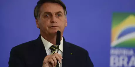 Bolsonaro lista Fl&aacute;vio, ex-ministro e outros 6 como advogados autorizados a visit&aacute;-lo em casa
