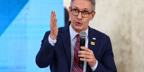 Zema diz que crian&ccedil;a vai poder trabalhar, caso seja eleito presidente: 'Vamos mudar isso'