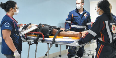 Por dia, 60 pessoas s&atilde;o hospitalizadas por acidentes de tr&acirc;nsito na Capital