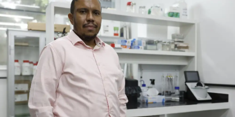 Cientistas brasileiros s&atilde;o premiados por pesquisas sobre Alzheimer