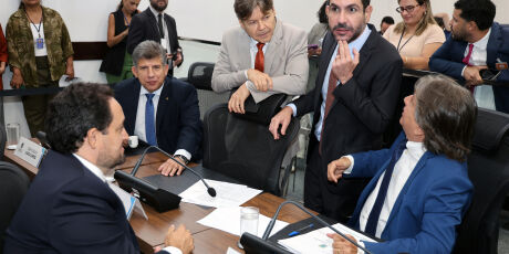 Vereadores do PSDB se recusam a servir de escada para deputados estaduais