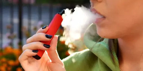 Cigarro perde espa&ccedil;o, mas vape acende alerta em MS