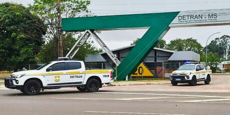 Servidores do Detran-MS aprovam estado de greve e n&atilde;o descartam paralisa&ccedil;&atilde;o
