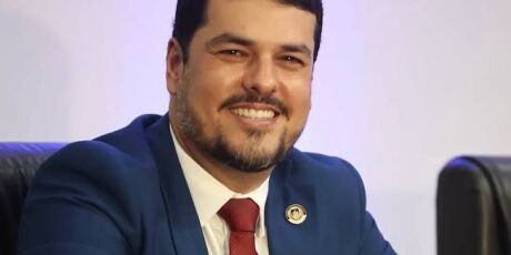 Encontro em Campo Grande re&uacute;ne parlamentares dos 79 munic&iacute;pios para debater intelig&ecirc;ncia artificial