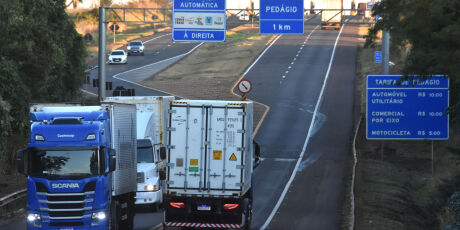 Sem restri&ccedil;&atilde;o de tr&aacute;fego, carretas est&atilde;o liberadas nas rodovias de MS no feriado