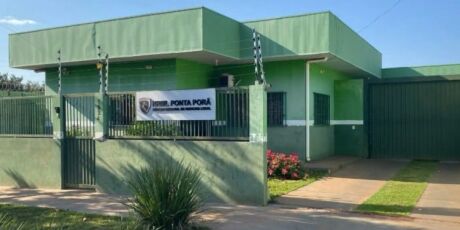 Beb&ecirc; &eacute; encontrado morto dentro de lixeira em MS