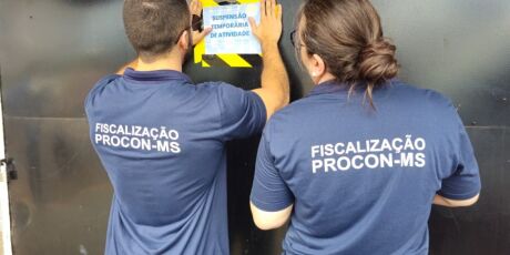 Loja&nbsp;fecha as portas ap&oacute;s ter mais de mil t&ecirc;nis falsificados apreendidos em Campo Grande