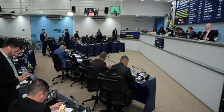 C&acirc;mara aprova projeto de lei que garante transmiss&atilde;o gratuita de jogos do Brasil na Copa do Mundo