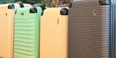 Bazar tem camisa autografada por Neymar e 10 mil itens com 90% de desconto