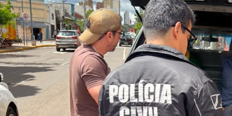 Suspeito de matar manicure &eacute; preso ao tentar emitir nova identidade