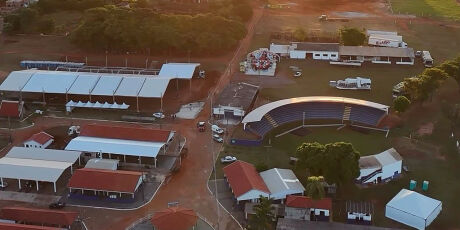 Nos 62 anos de Gl&oacute;ria de Dourados, obras avan&ccedil;am, enquanto Expogl&oacute;ria se aproxima 