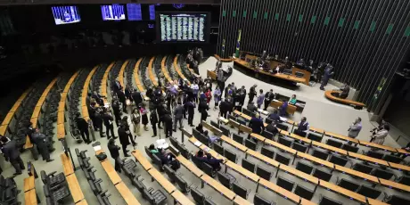 Congresso reprova ou deixa caducar 77% das MPs de Lula; taxa de aprova&ccedil;&atilde;o &eacute; a menor desde 2001
