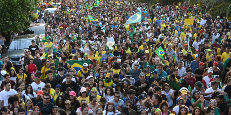 Em ano eleitoral, "igrejas" recebem quase R$ 1 milh&atilde;o e antecipam marchas para Jesus